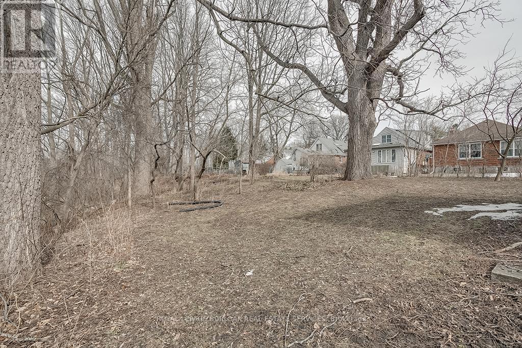 50 Sanders Boulevard, Hamilton, ON - Outdoor