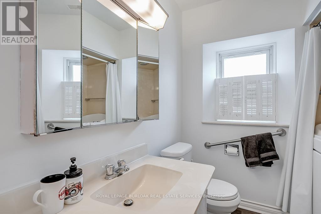 50 Sanders Boulevard, Hamilton, ON