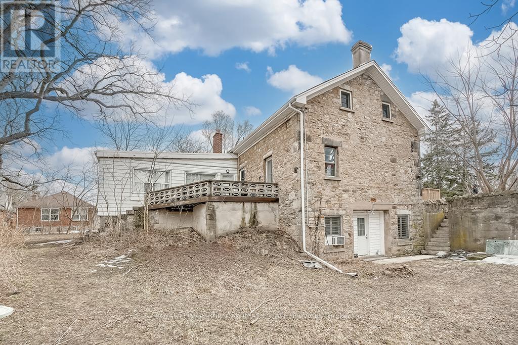 50 Sanders Boulevard, Hamilton, ON