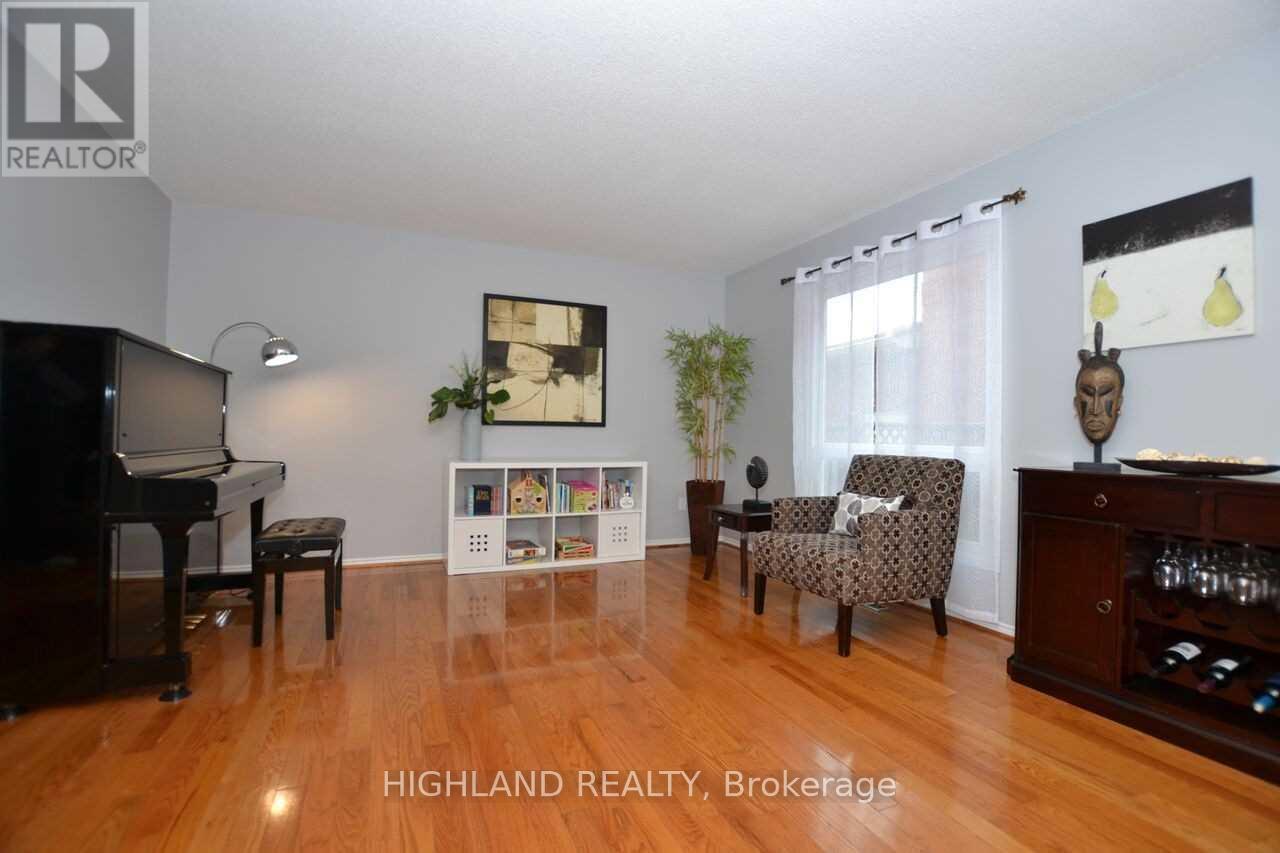 4566 Longmoor Road, Mississauga, ON - Indoor