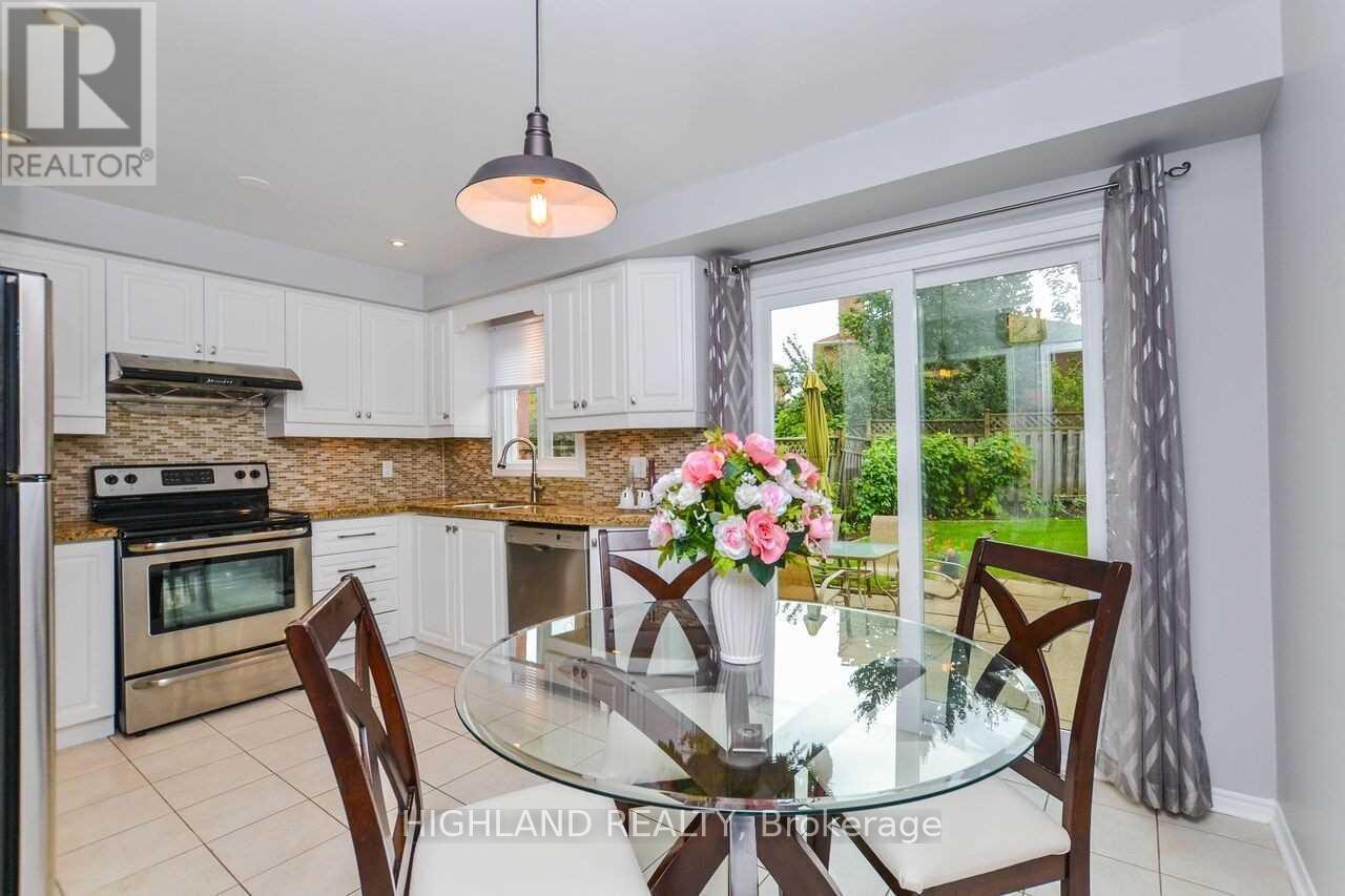 4566 Longmoor Road, Mississauga, ON - Indoor