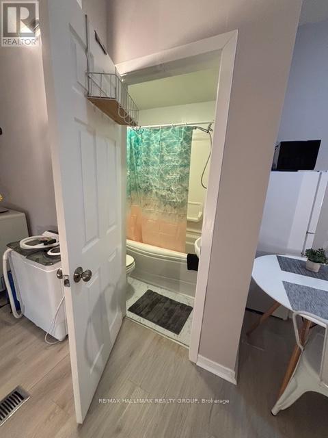 115 Carruthers Avenue, Ottawa, ON - Indoor Photo Showing Other Room