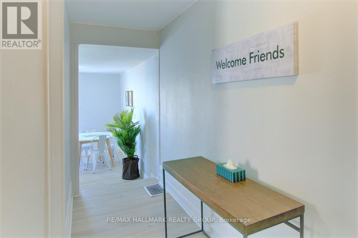 115 Carruthers Avenue, Ottawa, ON - Indoor Photo Showing Other Room