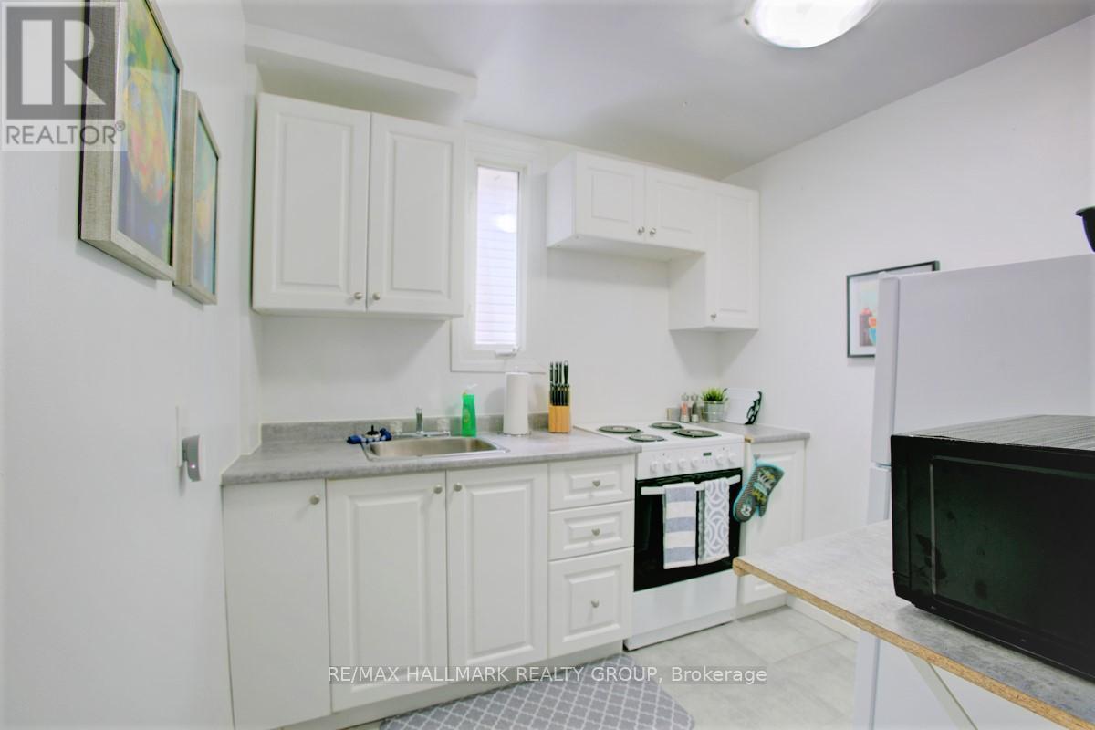 115 Carruthers Avenue, Ottawa, ON - Indoor