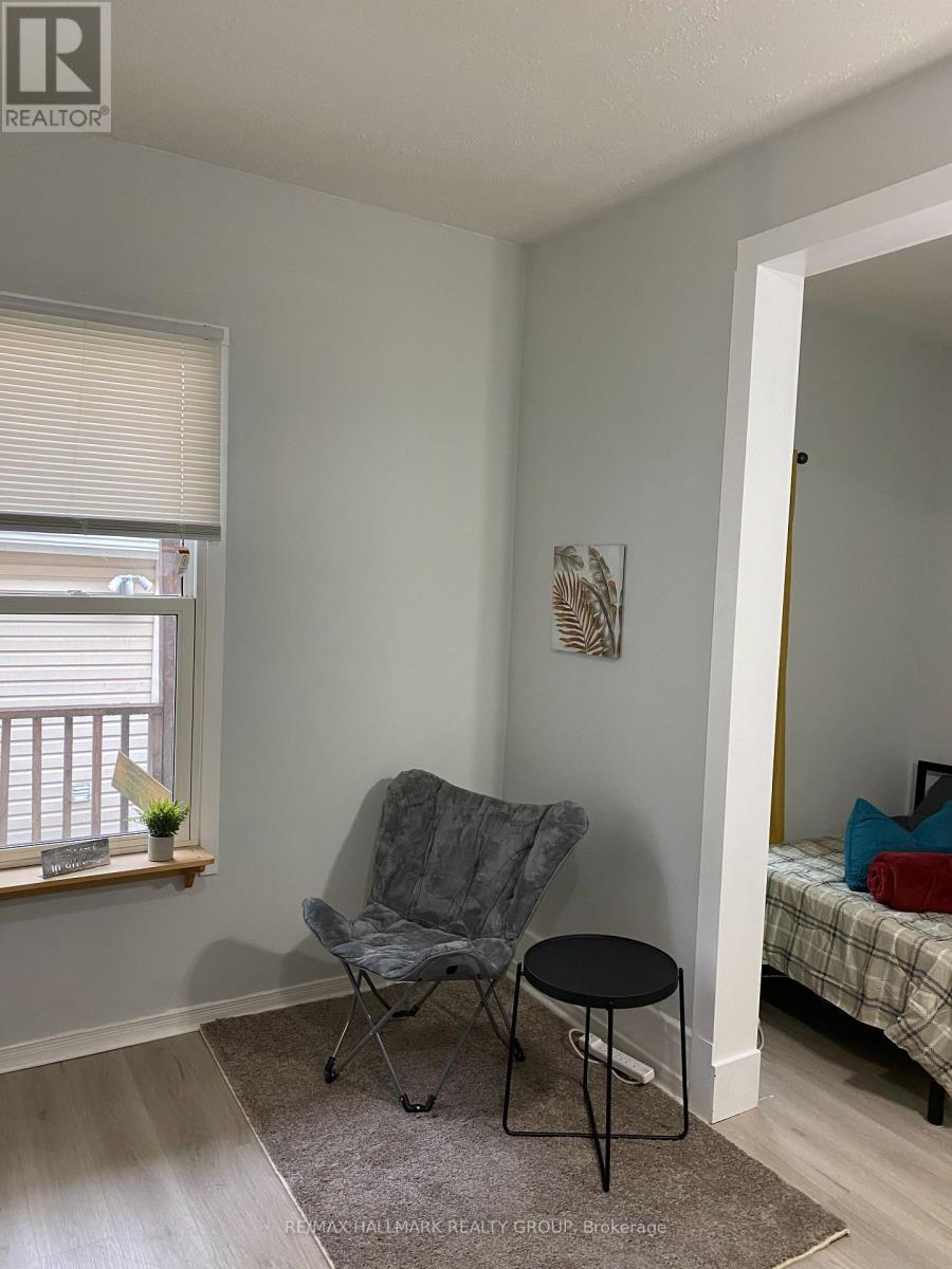 115 Carruthers Avenue, Ottawa, ON - Indoor