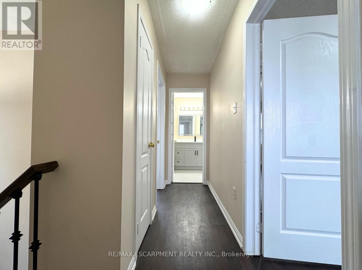 2218 Shadetree Avenue, Burlington, ON - Indoor Photo Showing Other Room