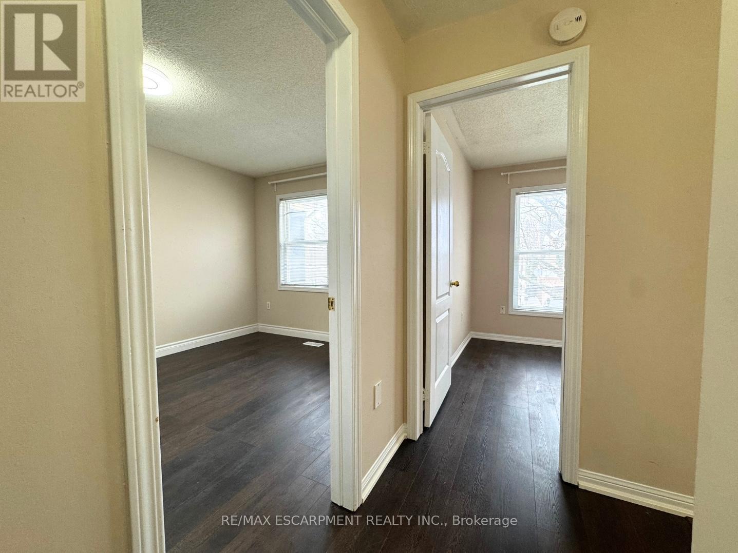2218 Shadetree Avenue, Burlington, ON - Indoor Photo Showing Other Room