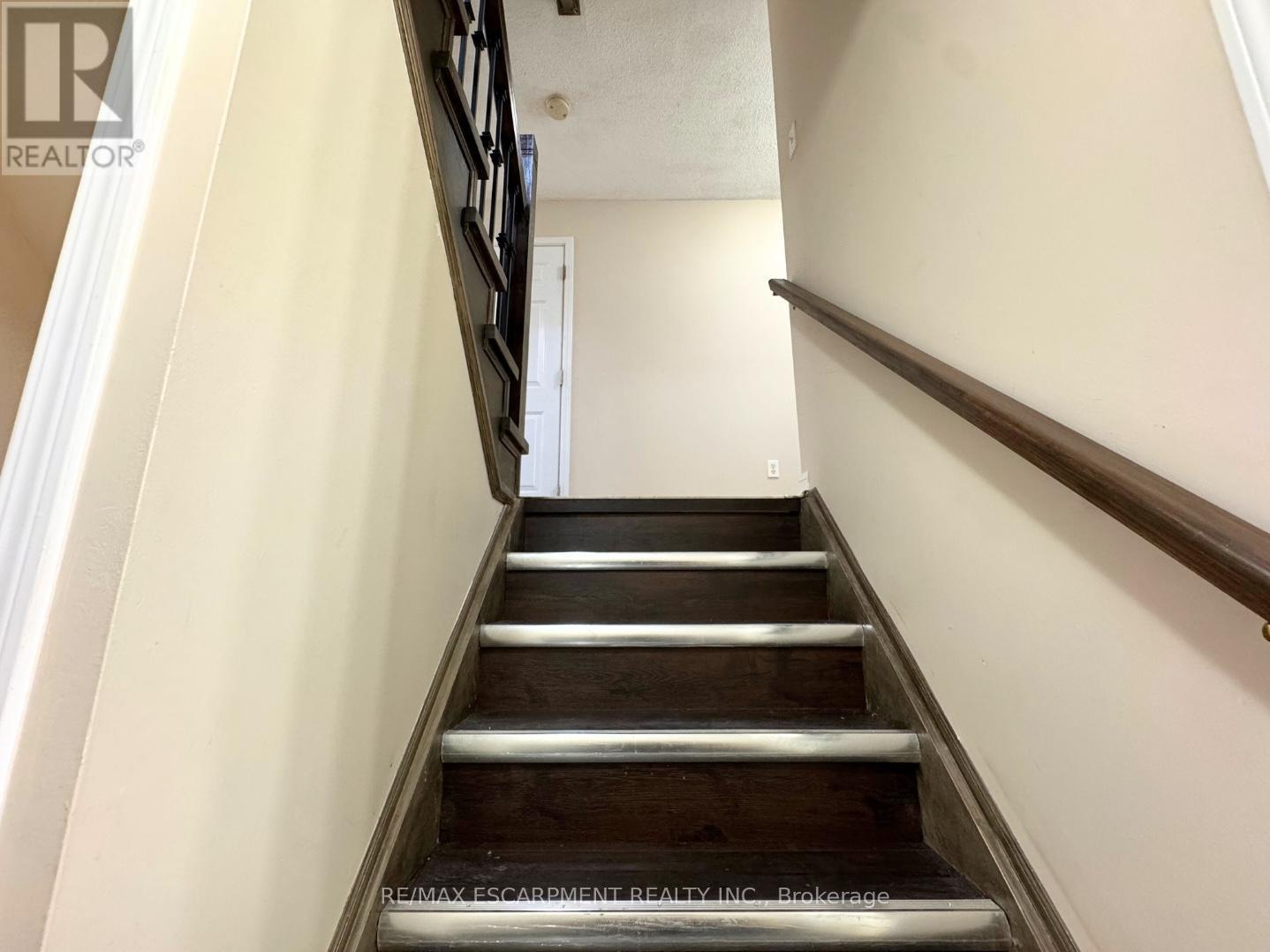 2218 Shadetree Avenue, Burlington, ON - Indoor Photo Showing Other Room