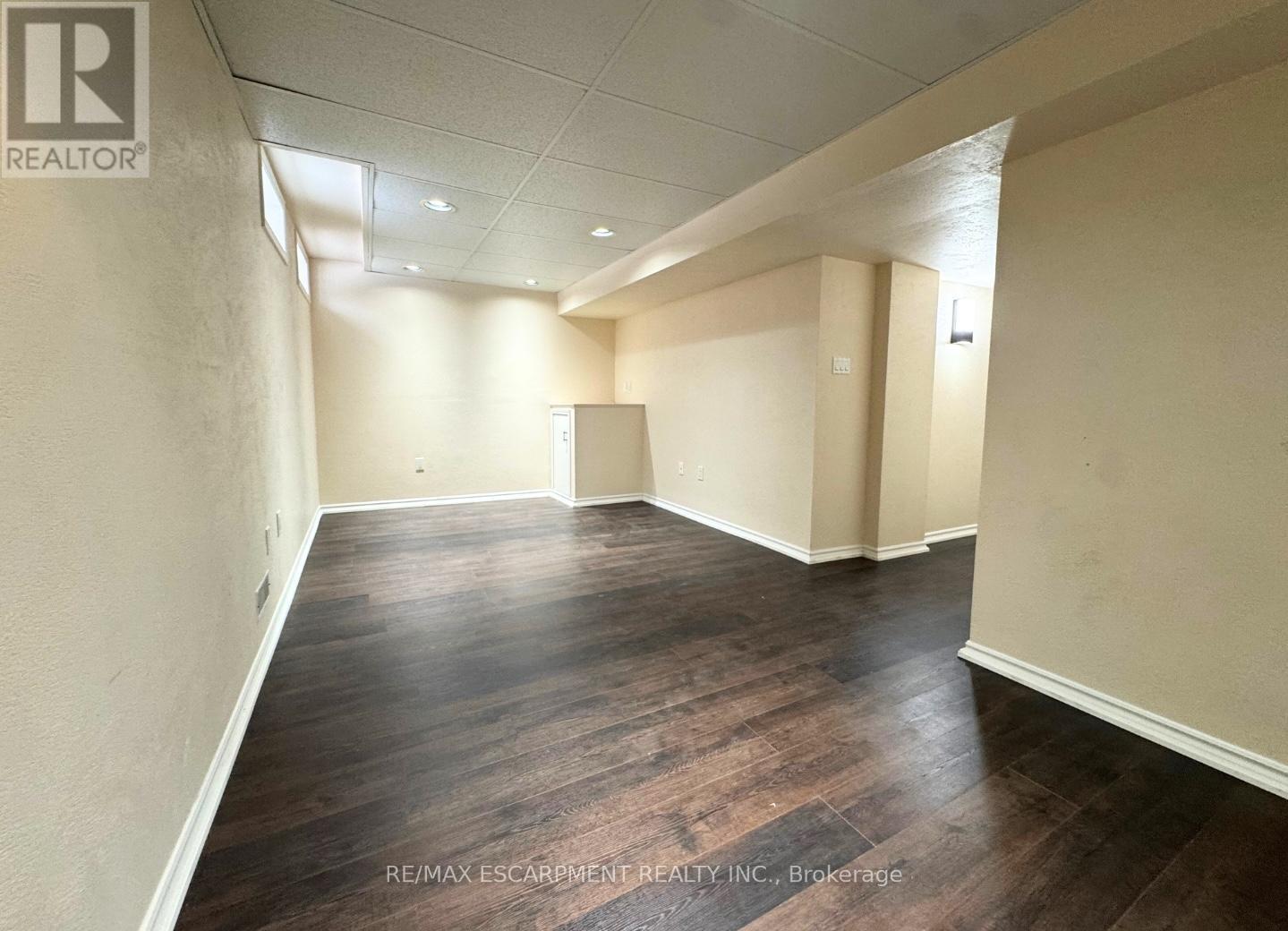 2218 Shadetree Avenue, Burlington, ON - Indoor Photo Showing Other Room