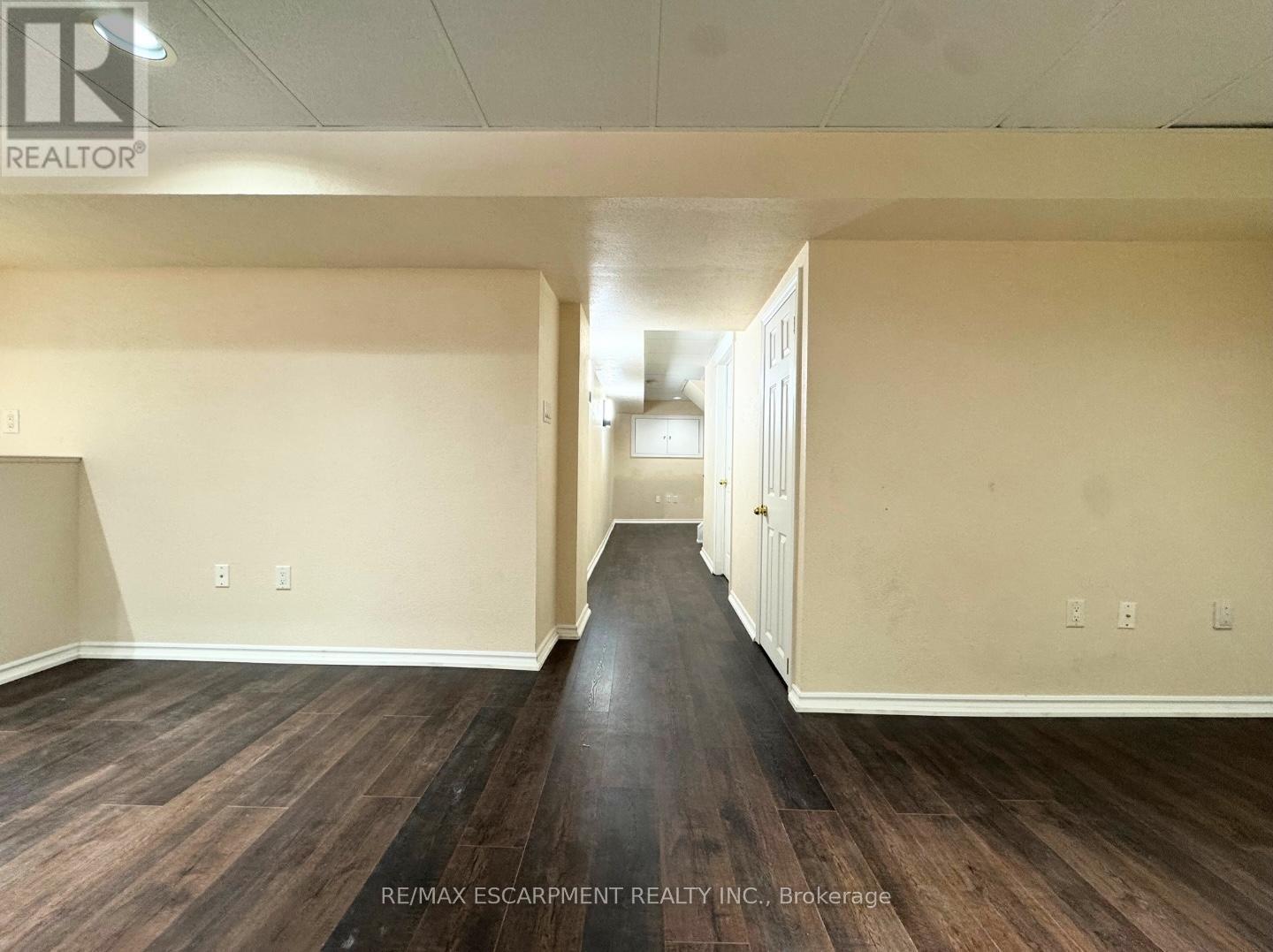 2218 Shadetree Avenue, Burlington, ON - Indoor Photo Showing Other Room