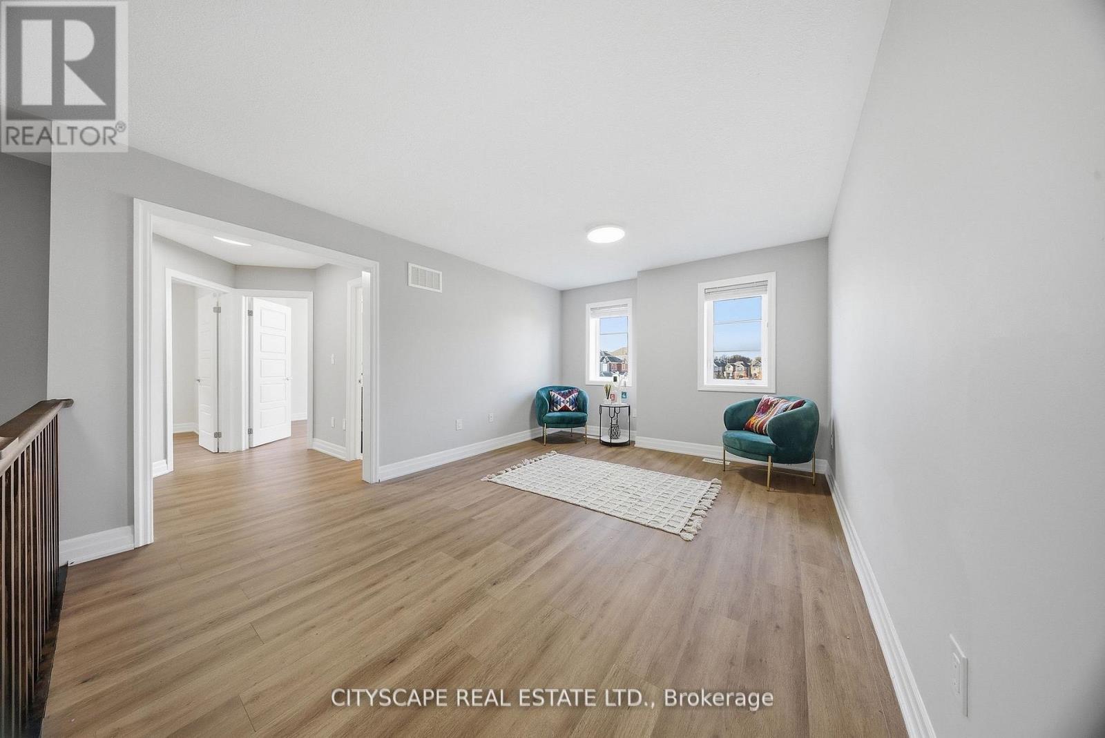 28 Celano Drive, Hamilton, ON - Indoor Photo Showing Other Room