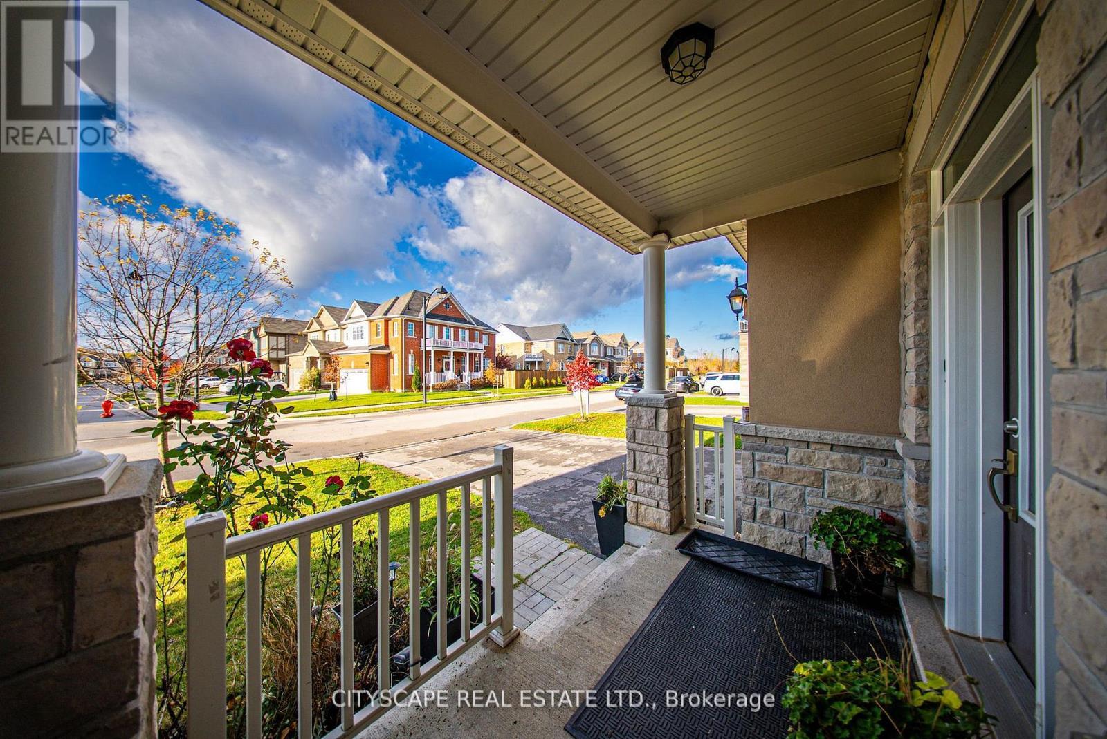 28 Celano Drive, Hamilton, ON - Outdoor With Deck Patio Veranda With Exterior