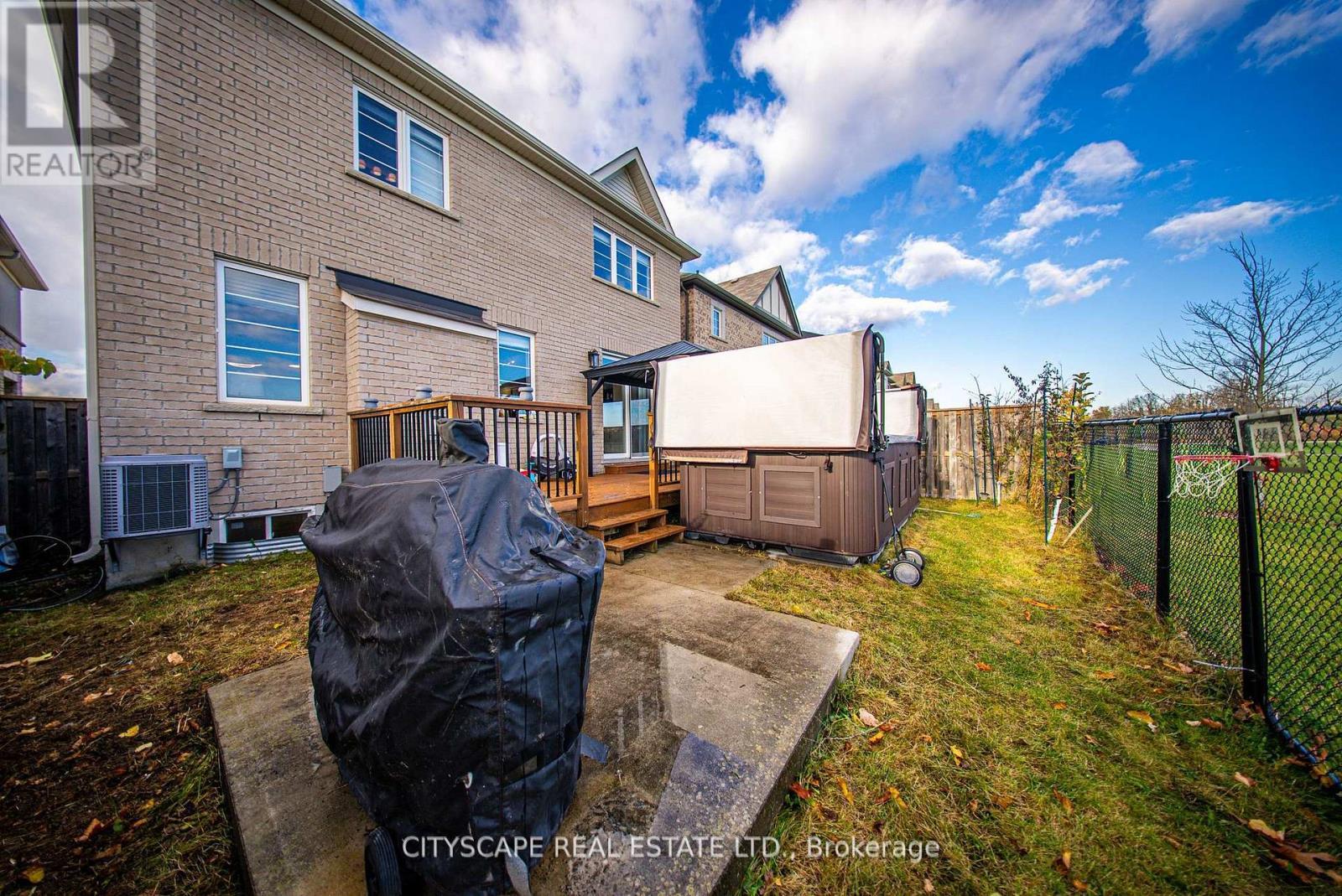 28 Celano Drive, Hamilton, ON - Outdoor With Deck Patio Veranda With Exterior
