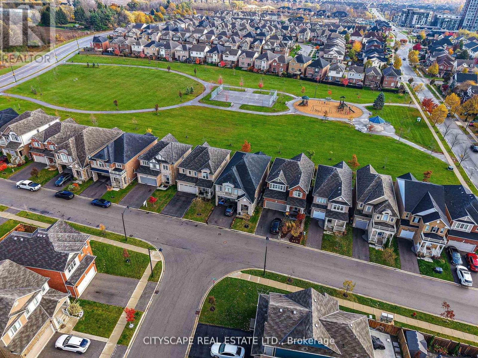 28 Celano Drive, Hamilton, ON - Outdoor With View