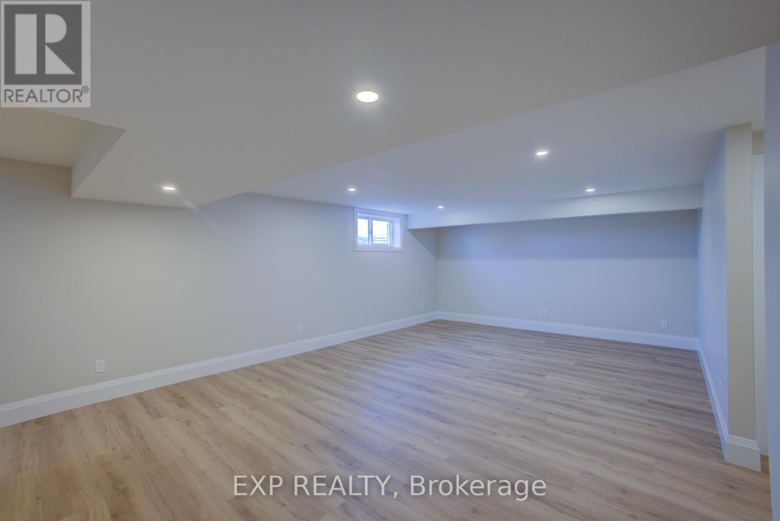 93 Bedell Drive, Mapleton, ON - Indoor