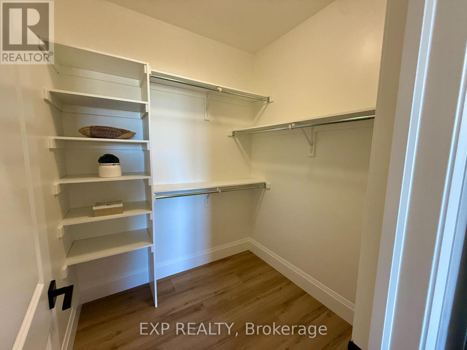 93 Bedell Drive, Mapleton, ON - Indoor With Storage