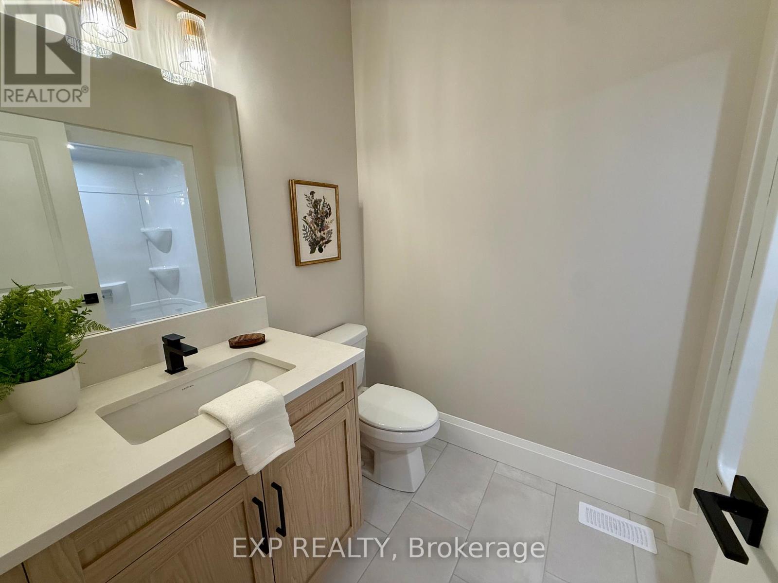 93 Bedell Drive, Mapleton, ON - Indoor Photo Showing Bathroom