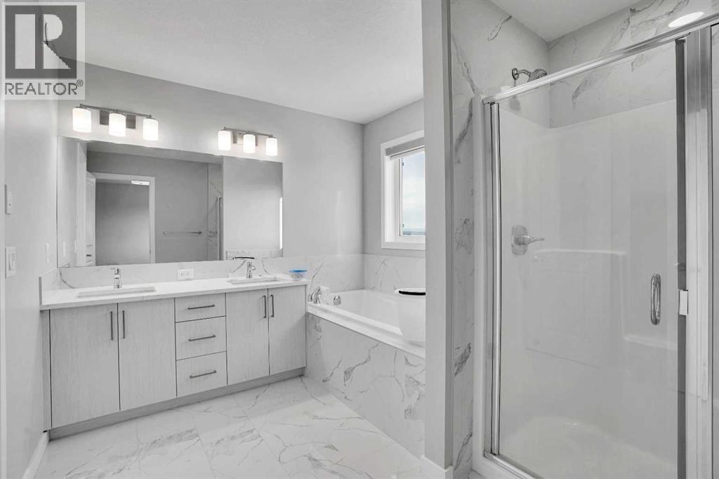 210 Lucas Close Nw, Calgary, AB - Indoor Photo Showing Bathroom