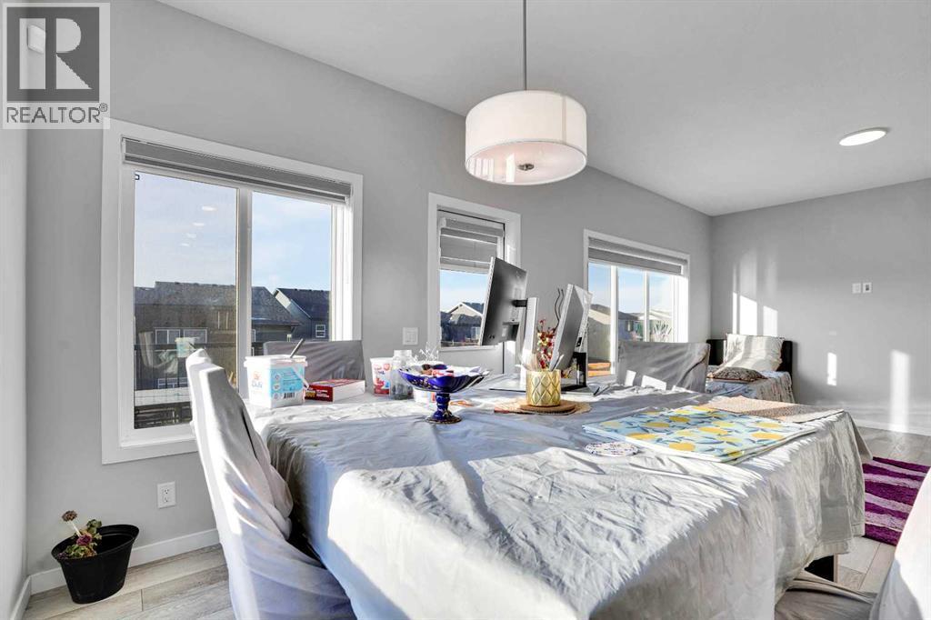 210 Lucas Close Nw, Calgary, AB - Indoor