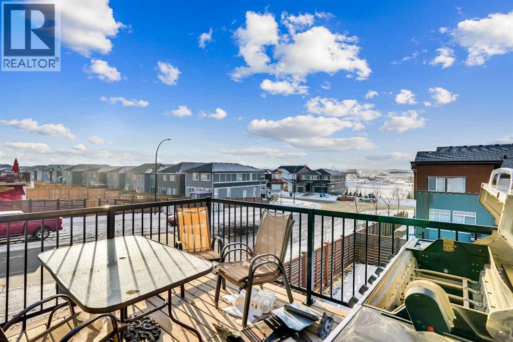 210 Lucas Close Nw, Calgary, AB - Outdoor With View