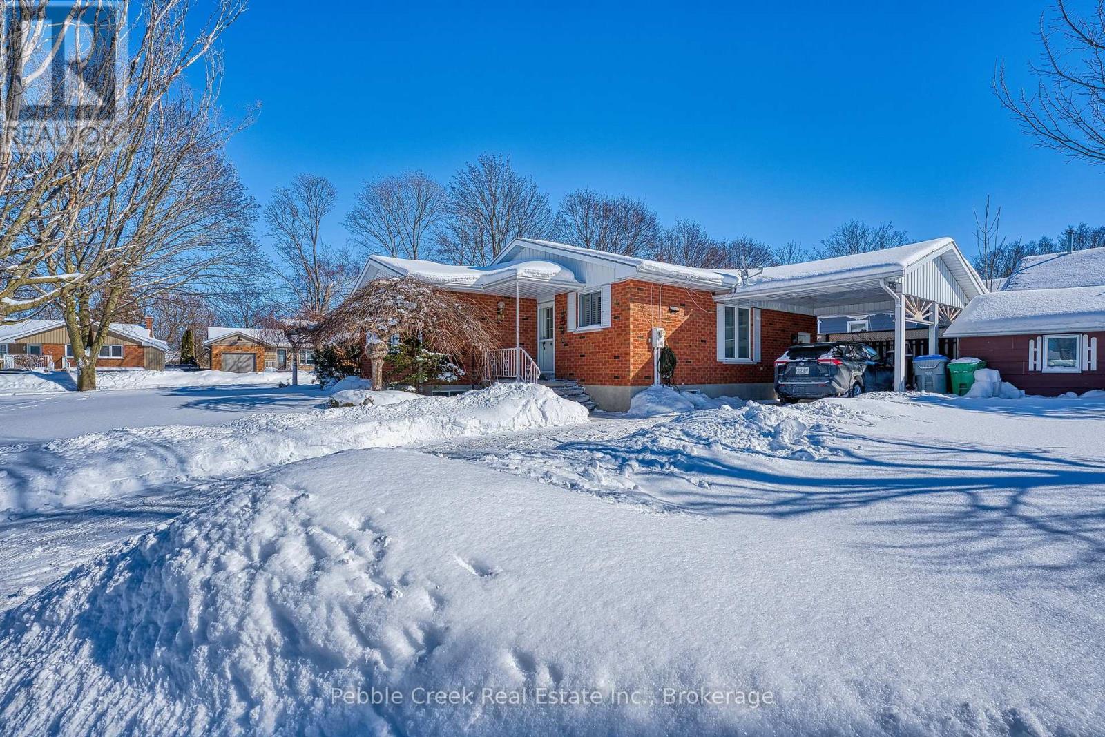 189 Hincks Street, Goderich (Goderich (Town)), ON - Outdoor