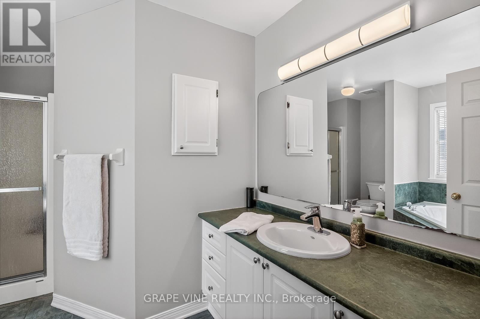 130 Springcreek Crescent, Ottawa, ON - Indoor Photo Showing Bathroom