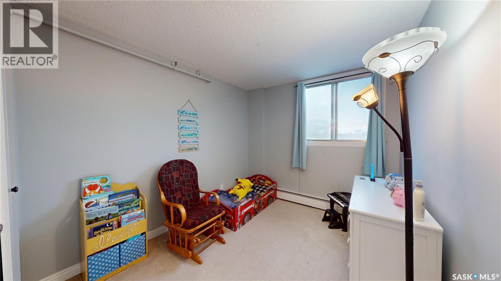 27 111 St Lawrence Crescent, Saskatoon, SK - Indoor
