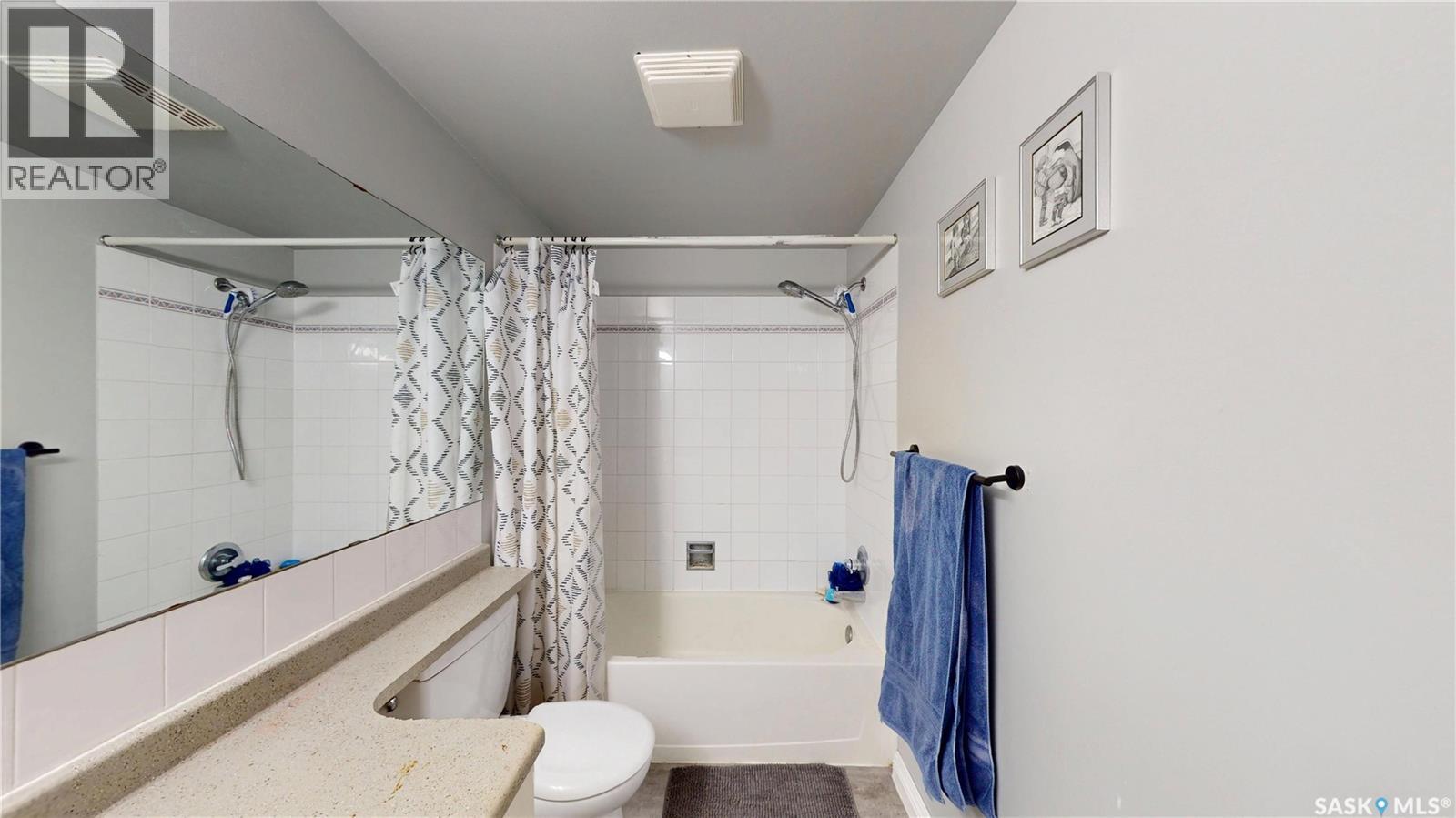 27 111 St Lawrence Crescent, Saskatoon, SK - Indoor Photo Showing Bathroom