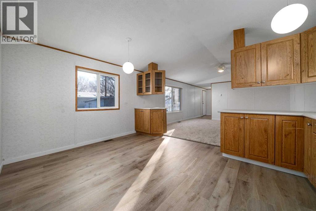 103 1 Avenue E, Bow Island, AB