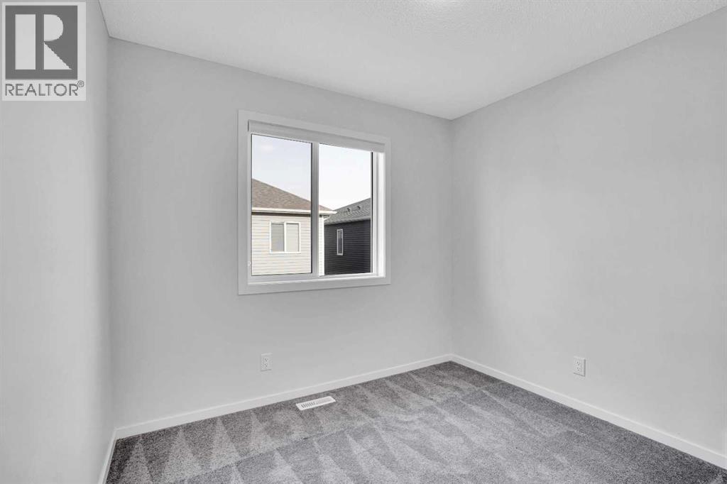 408 Windbury Link Sw, Airdrie, AB - Indoor Photo Showing Other Room