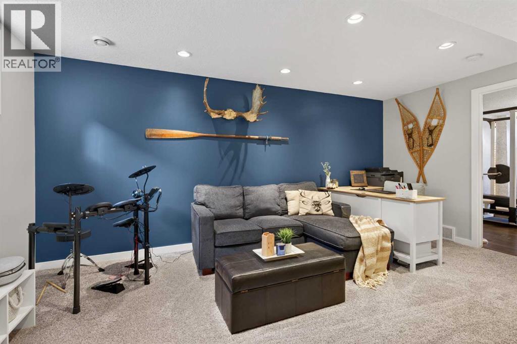 317 Legacy Boulevard Se, Calgary, AB - Indoor