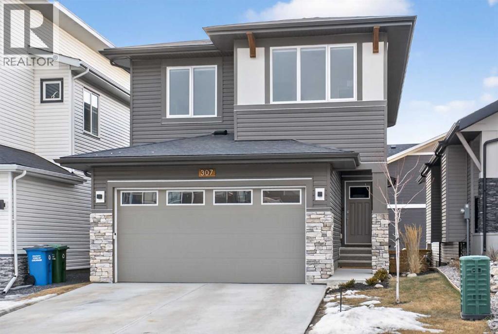 307 Precedence Hill, Cochrane, AB - Outdoor