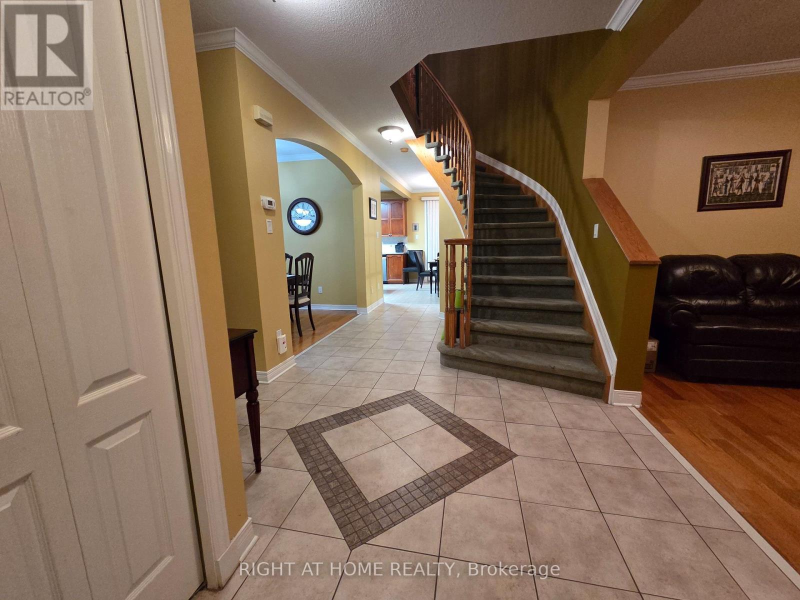 Welcoming Foyer - 96 Maple Stand Way, Ottawa, ON - Indoor Photo Showing Other Room