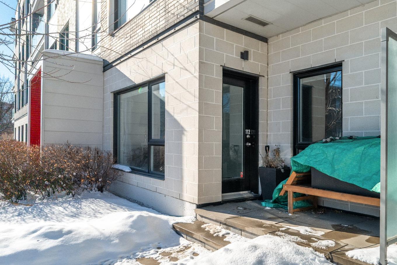 Exterior entrance - 112-5700 Rue Garnier, Montréal (Rosemont/La Petite-Patrie), QC - Outdoor With Exterior