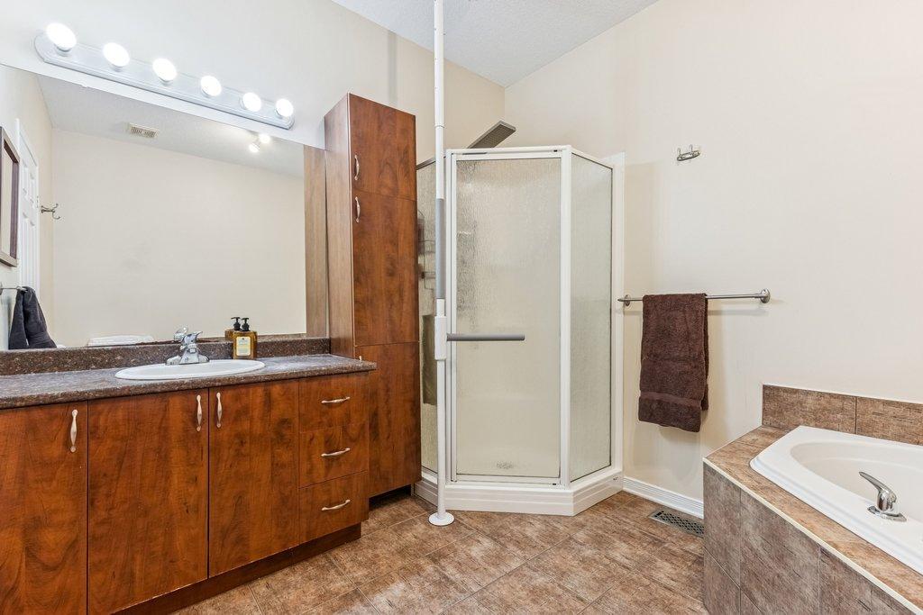 Bathroom - 65 Rue Alphonse-Daudet, Gatineau (Aylmer), QC - Indoor Photo Showing Bathroom