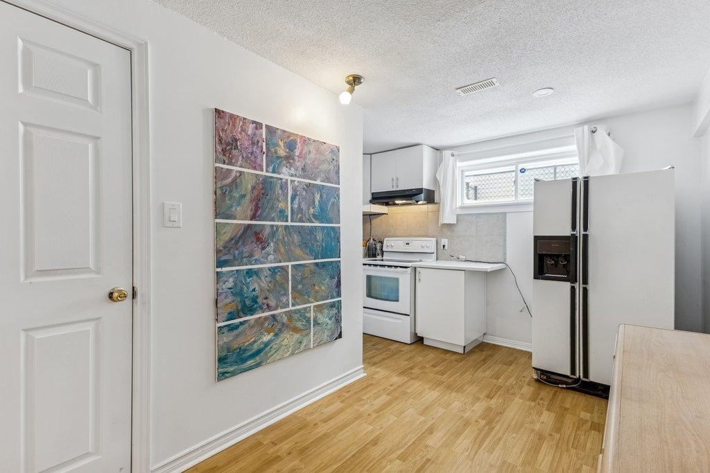 Intergenerational - 65 Rue Alphonse-Daudet, Gatineau (Aylmer), QC - Indoor Photo Showing Kitchen