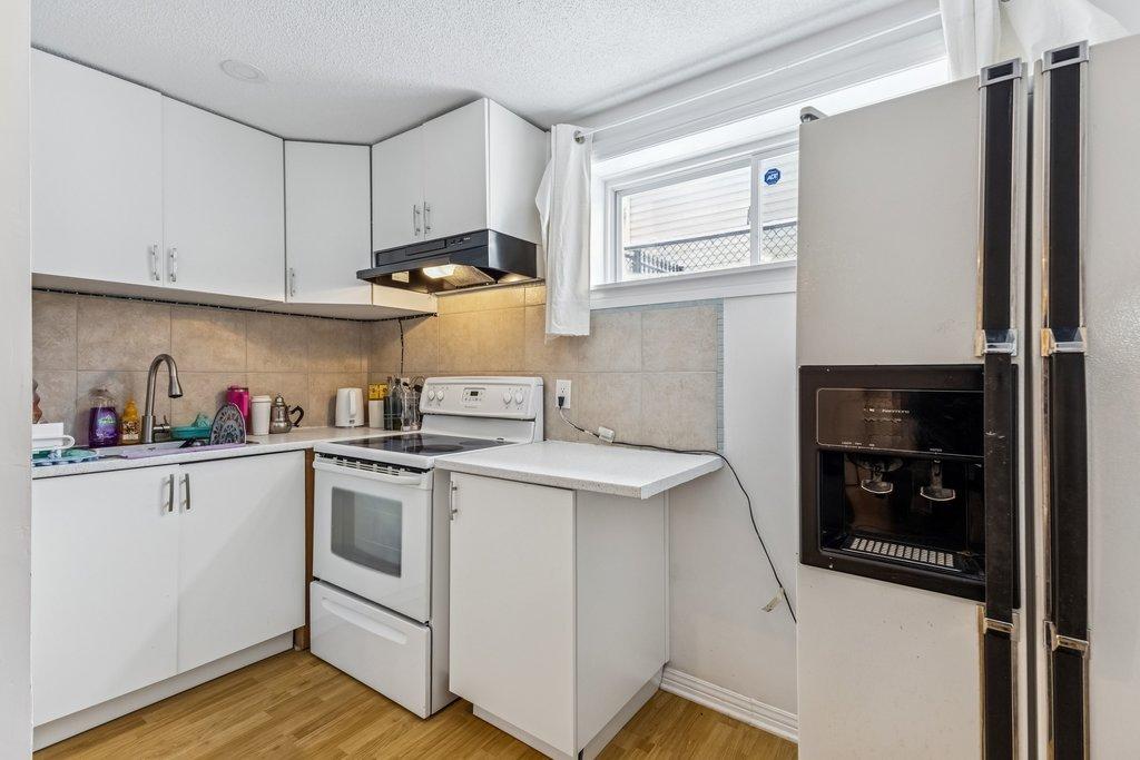Intergenerational - 65 Rue Alphonse-Daudet, Gatineau (Aylmer), QC - Indoor Photo Showing Kitchen