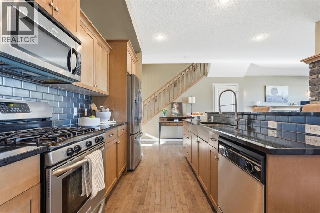 166 Cranridge Terrace Se, Calgary, AB - Indoor Photo Showing Kitchen With Stainless Steel Kitchen With Upgraded Kitchen