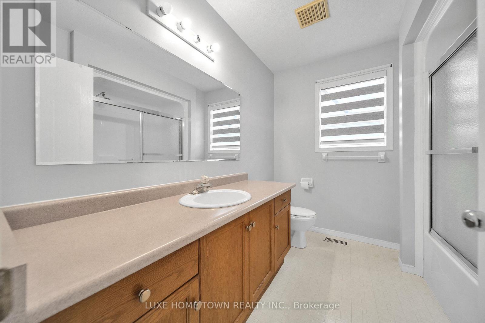 130 Adler Drive, Cambridge, ON - Indoor Photo Showing Bathroom