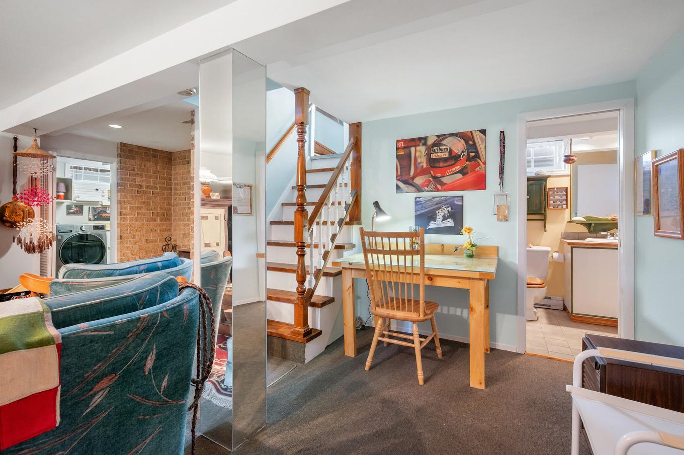 Salle familiale - 3005 Rue Sicotte, Saint-Hyacinthe, QC - Indoor