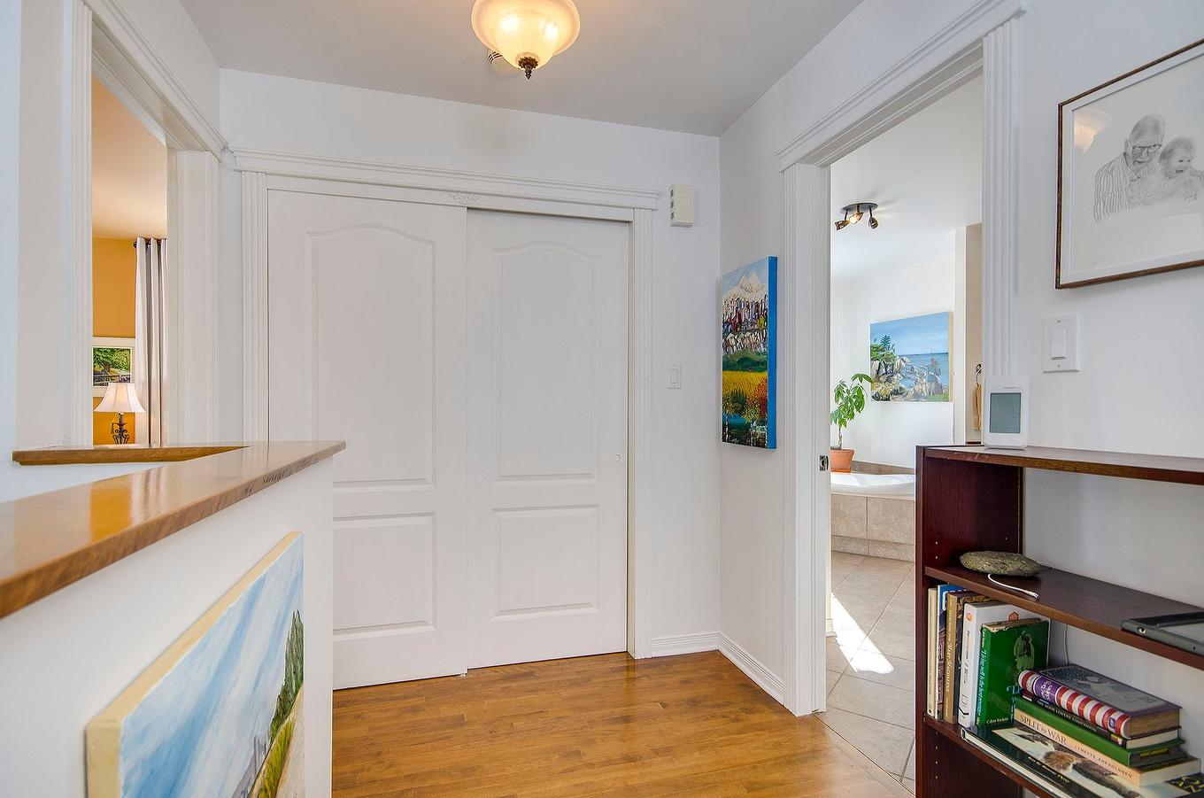 Passageway - 725 Ch. Du Boisé, Sutton, QC - Indoor Photo Showing Other Room