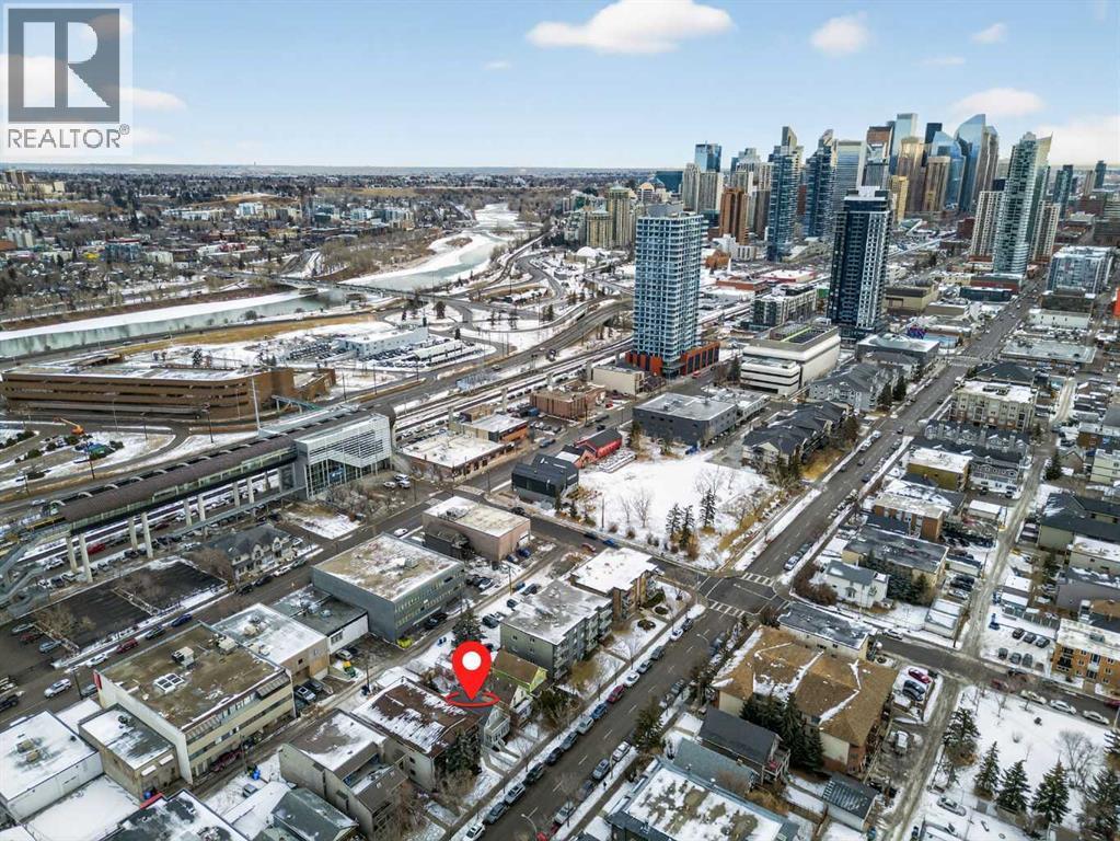 1720 11 Avenue Sw, Calgary, AB - Outdoor With View