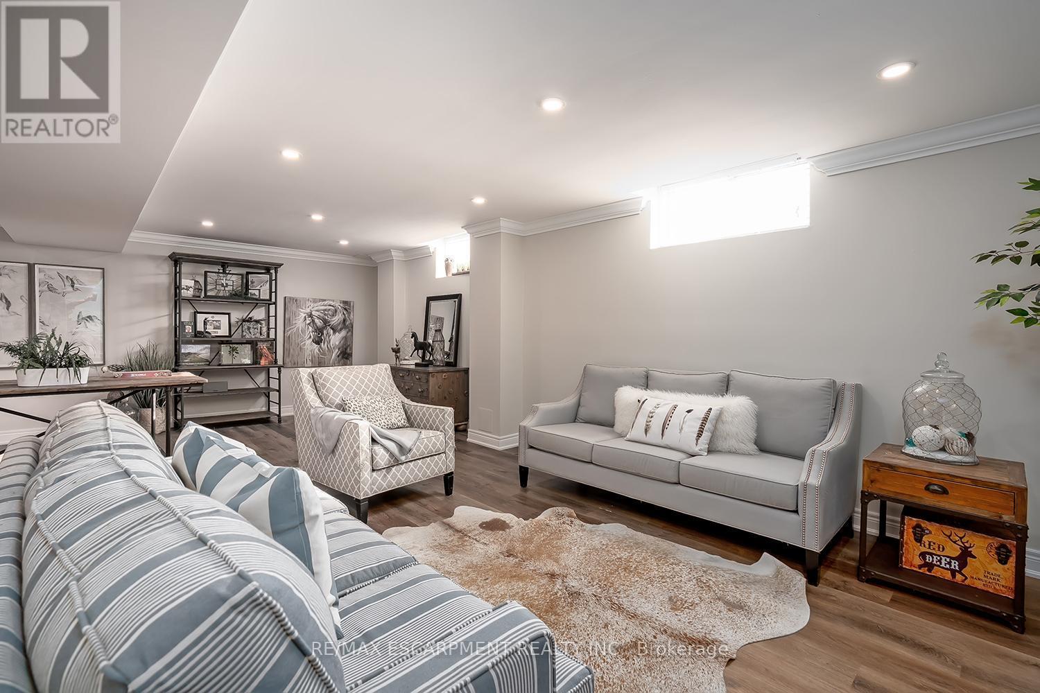 4252 Sarazen Drive, Burlington, ON - Indoor