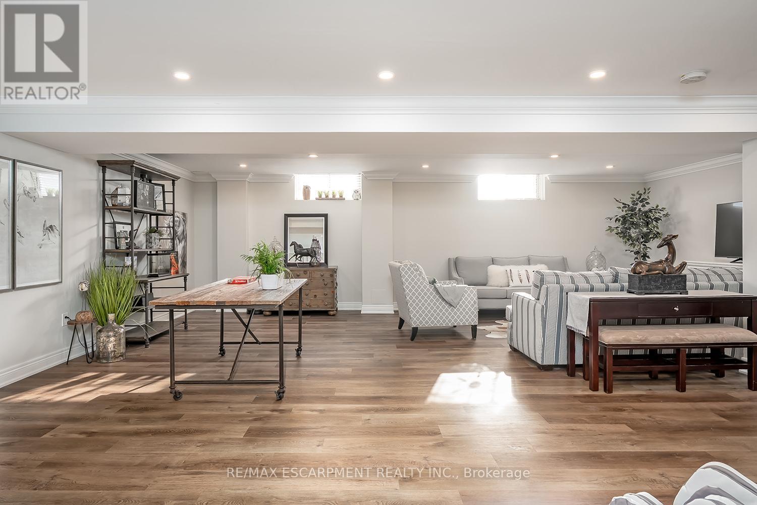 4252 Sarazen Drive, Burlington, ON - Indoor