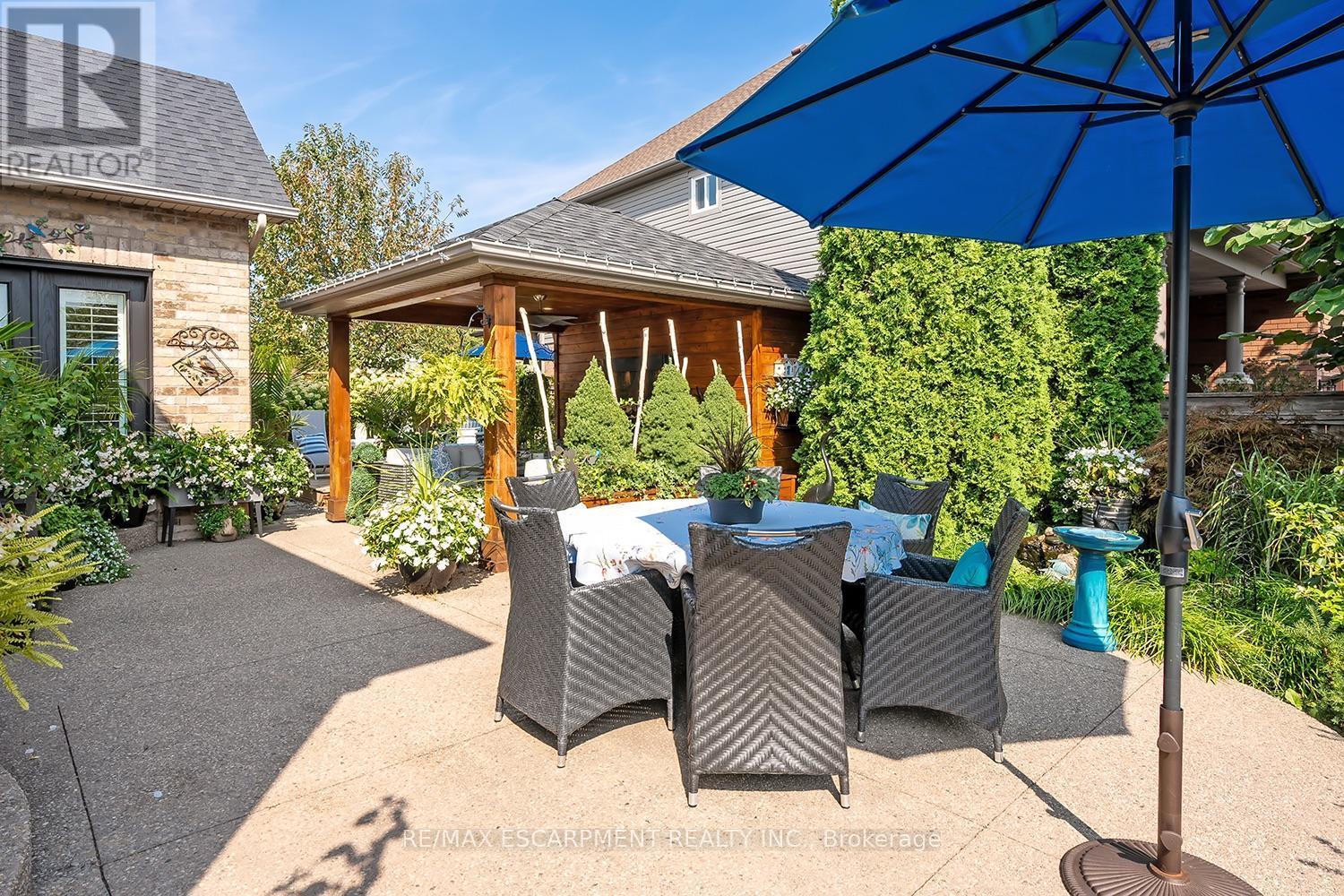 4252 Sarazen Drive, Burlington, ON - Outdoor With Deck Patio Veranda