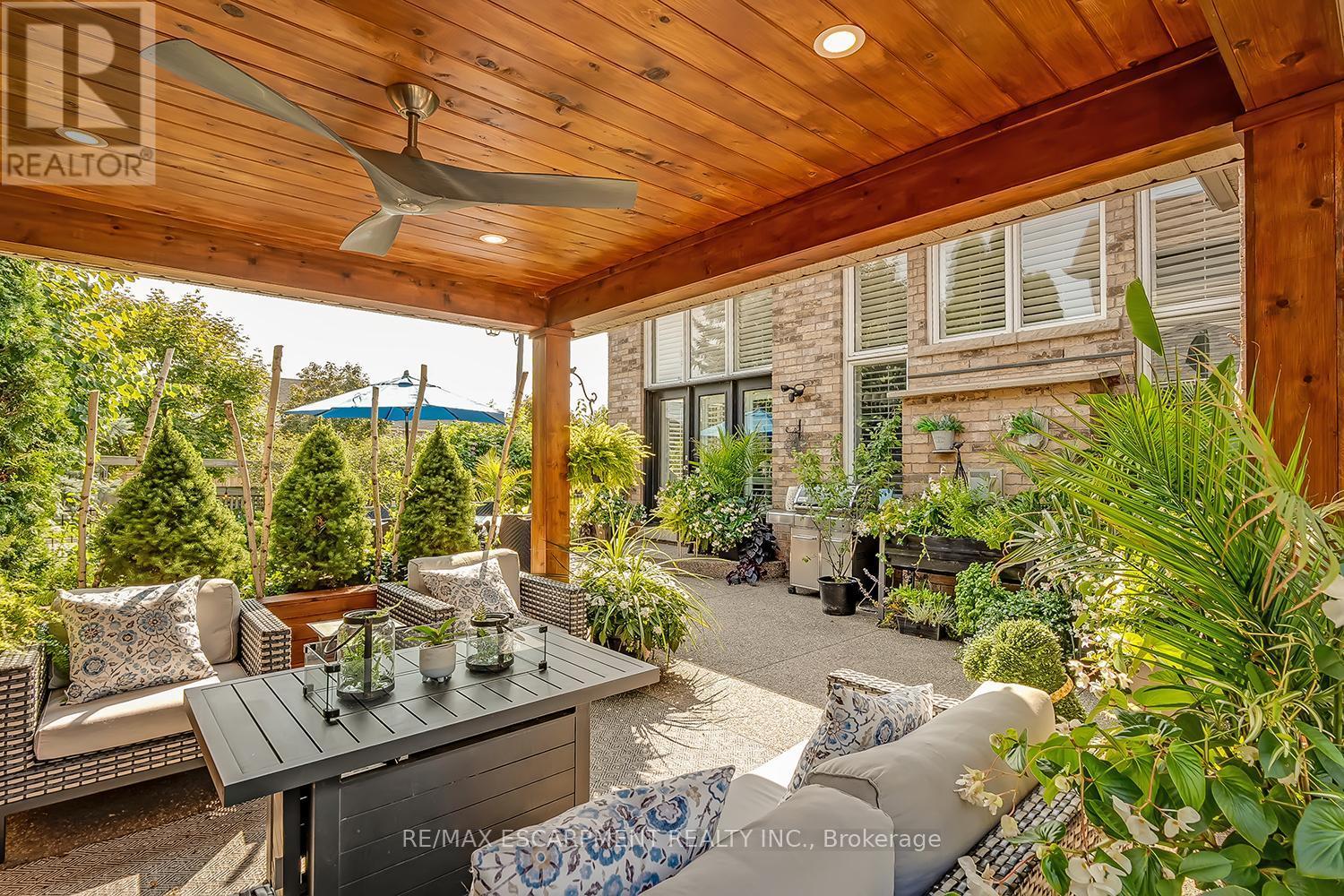 4252 Sarazen Drive, Burlington, ON - Outdoor With Deck Patio Veranda