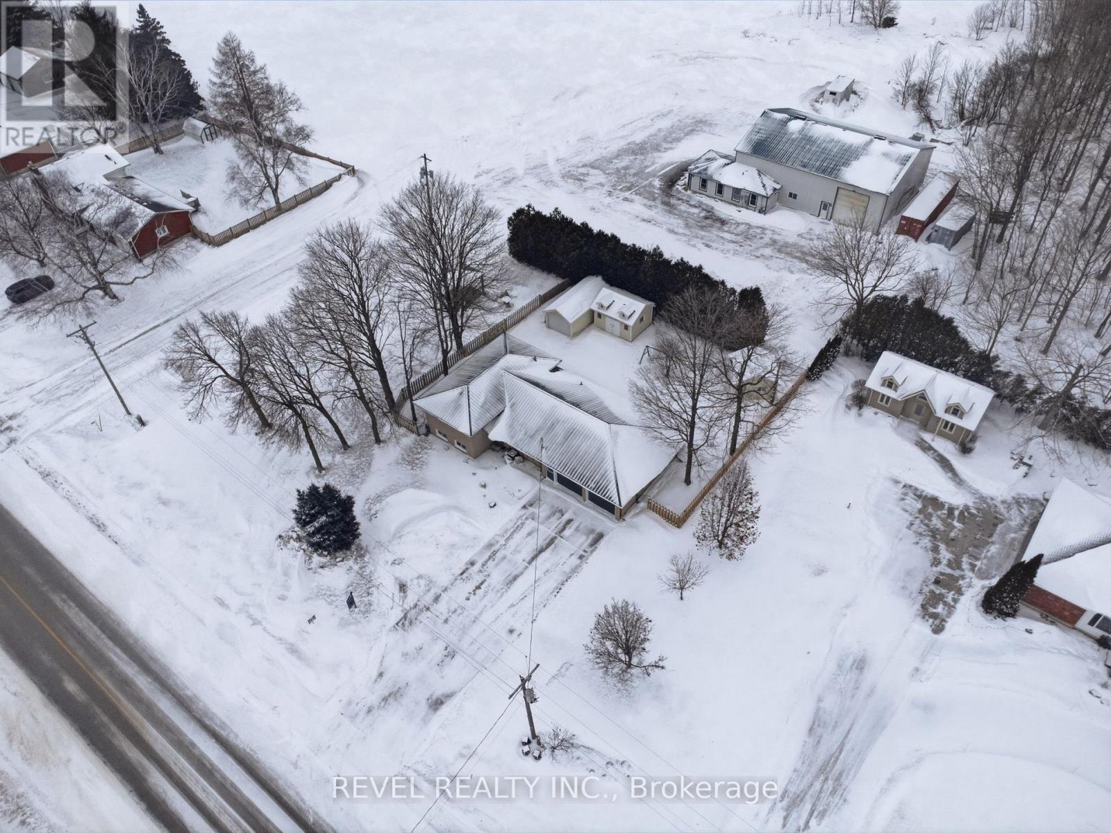109 Mcgivern Street, Mapleton, ON - Outdoor With View