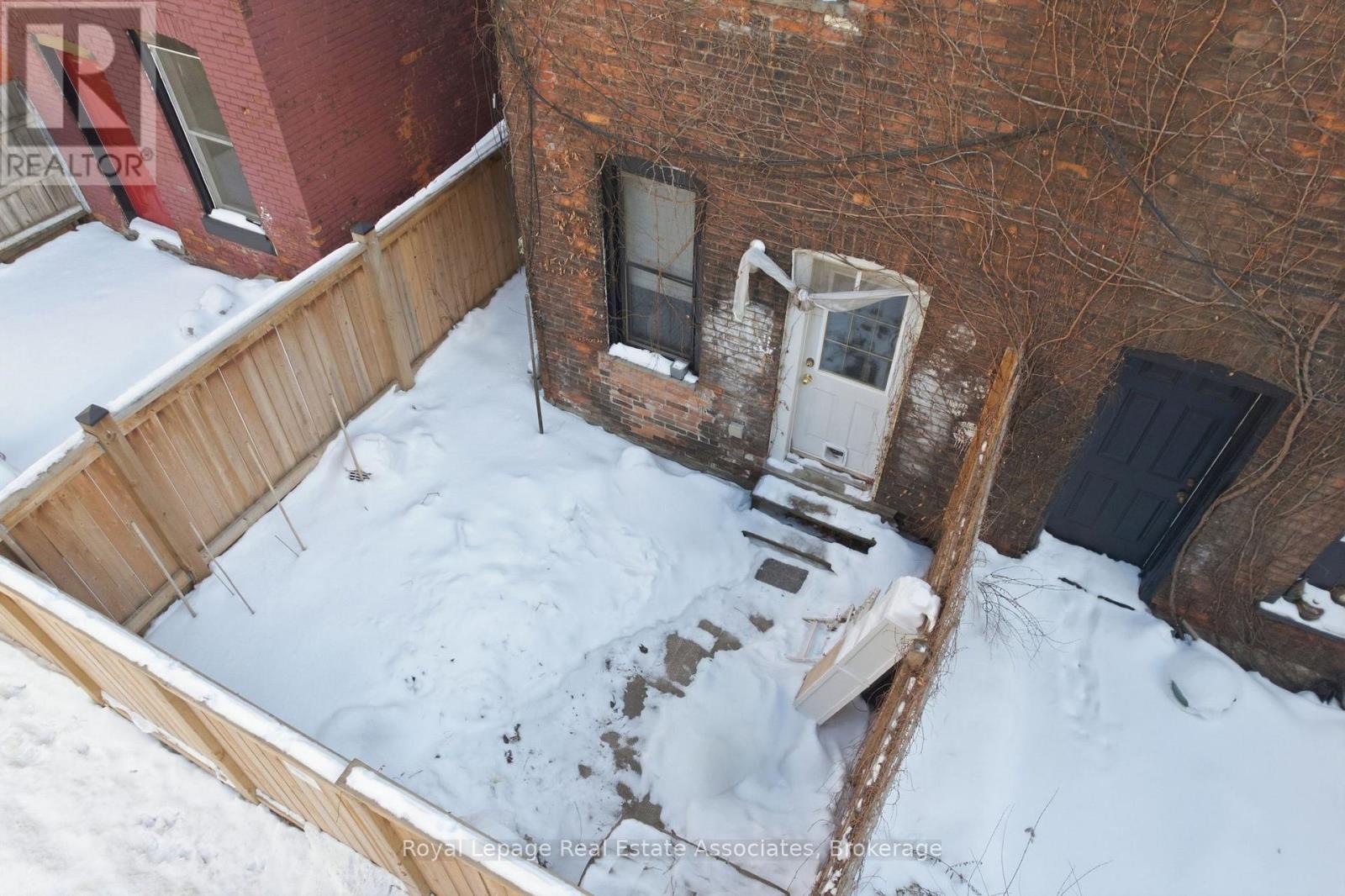 51 Wellington Street N, Hamilton, ON - Outdoor