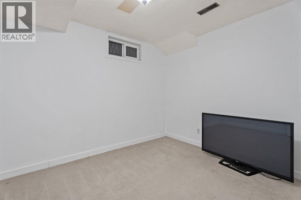 basement room (window not egress) - 164 Beddington Circle Ne, Calgary, AB - Indoor Photo Showing Other Room