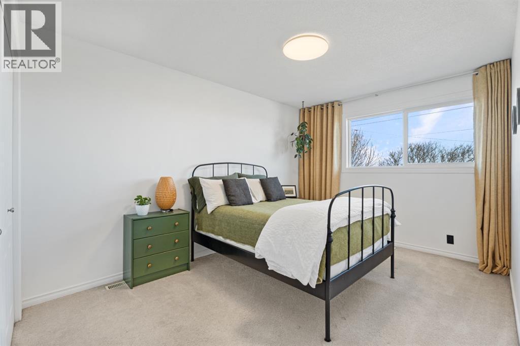 Primary - 164 Beddington Circle Ne, Calgary, AB - Indoor Photo Showing Bedroom